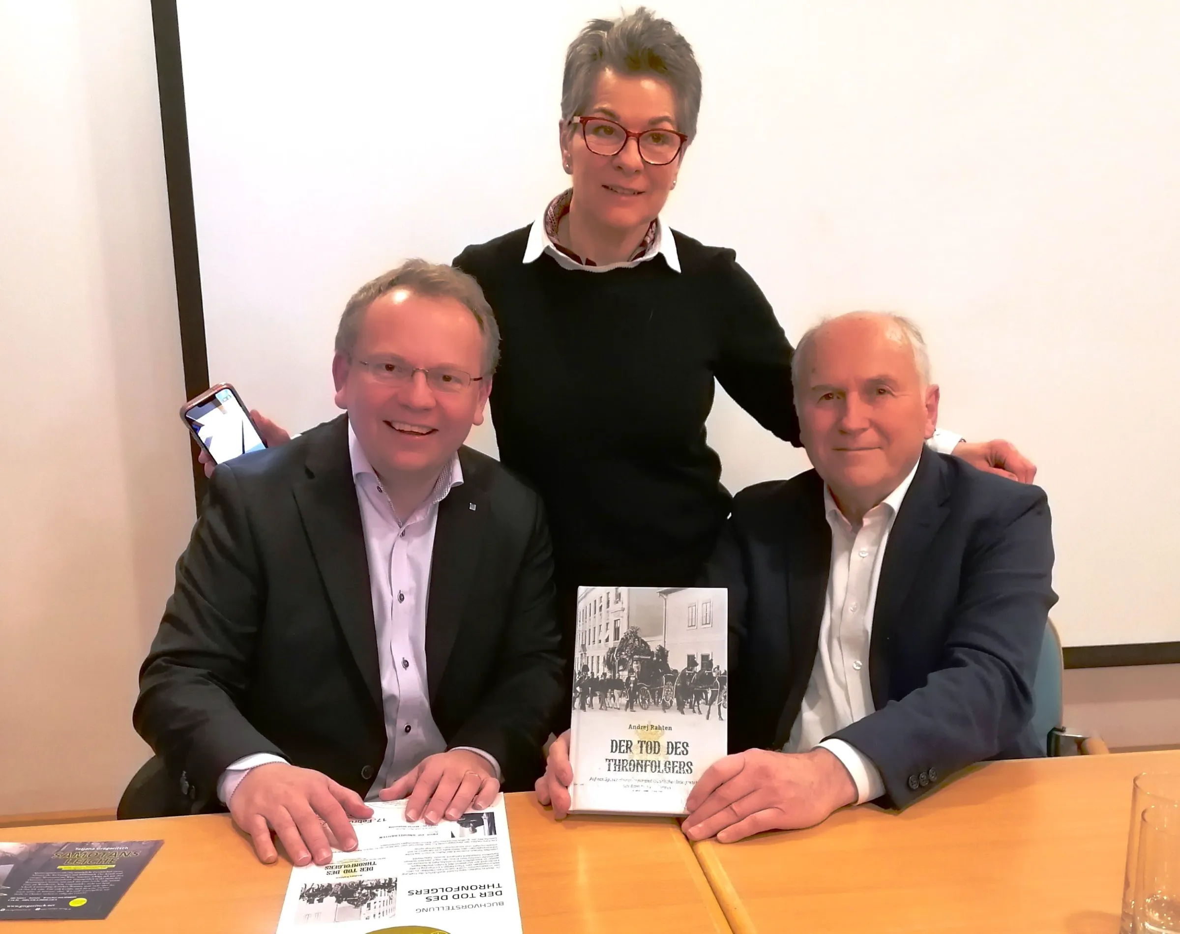 Von links: Autor Dr. Andrej Rahten, Dr. Maria Wakounig und Dr. Valentin Inzko